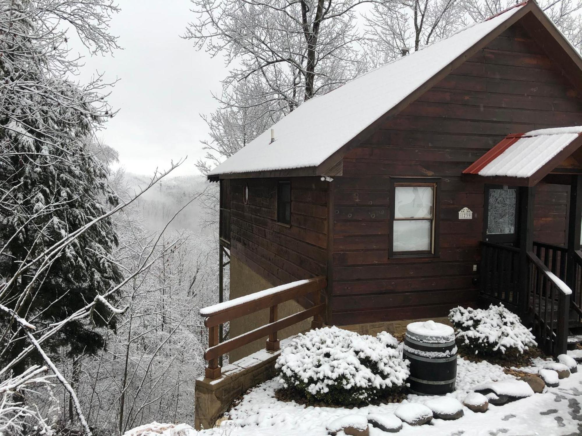 Black Bear Cove Gatlinburg Exterior photo